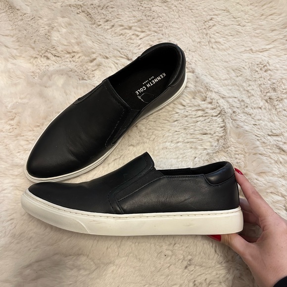 Kenneth Cole Slip-On Leather Sneakers NWOT - Picture 1 of 4